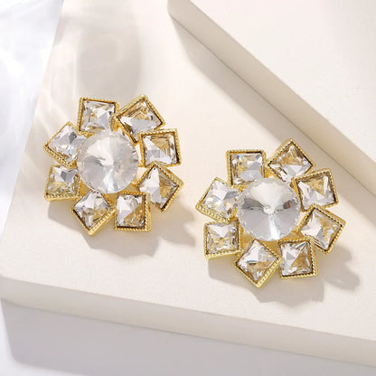 1 Pair Retro Flower Inlay Alloy Rhinestone Ear Studs