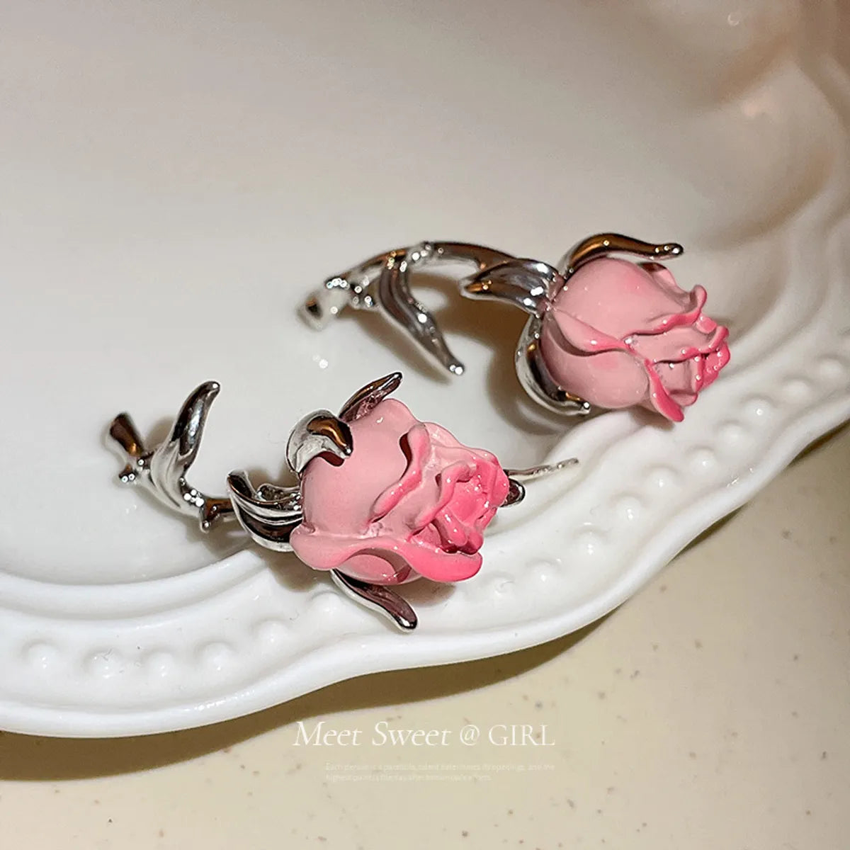 1 Pair Retro Flower Plating Alloy Ear Studs