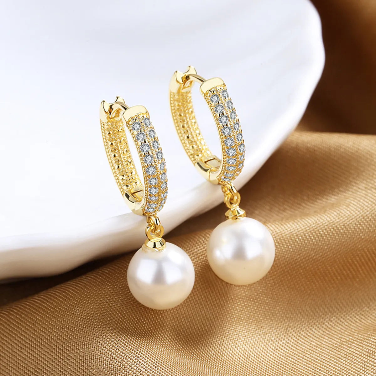 1 Pair Retro Geometric Copper Inlay Artificial Pearls Zircon Drop Earrings