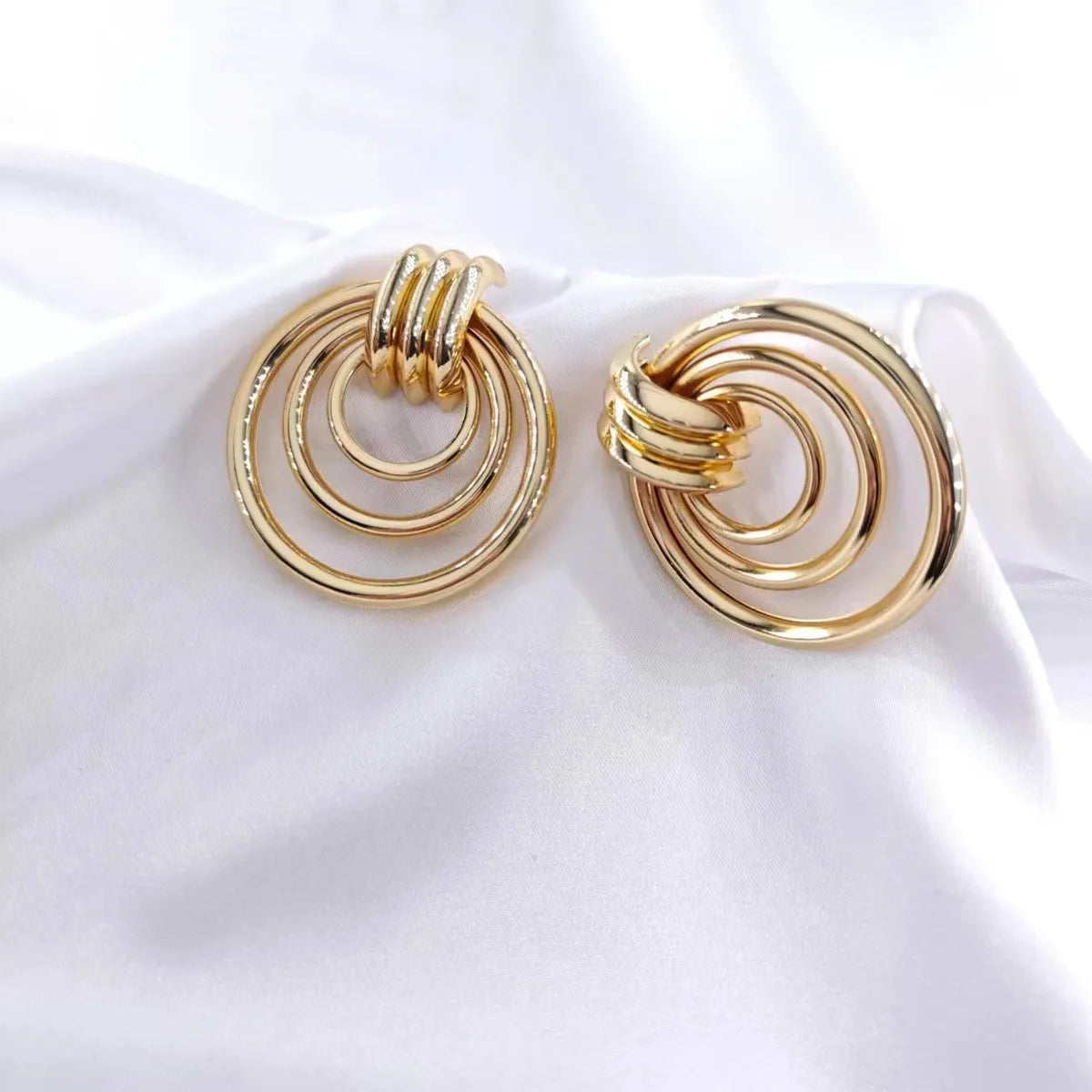 1 Pair Retro Geometric Plating Iron Earrings