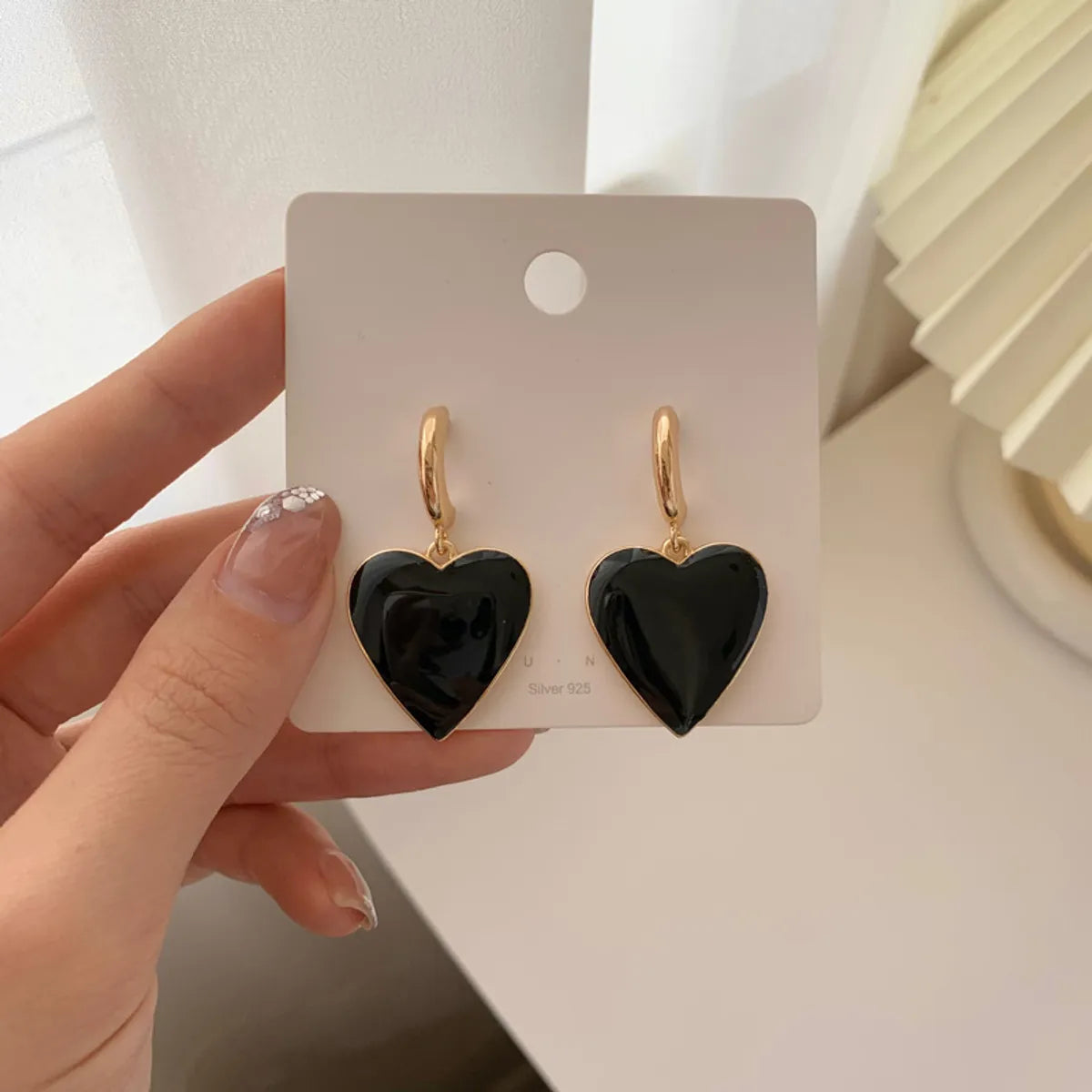 1 Pair Retro Heart Shape Alloy Women'S Earrings