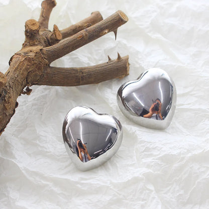 1 Pair Retro Heart Shape Plating Stainless Steel Ear Studs