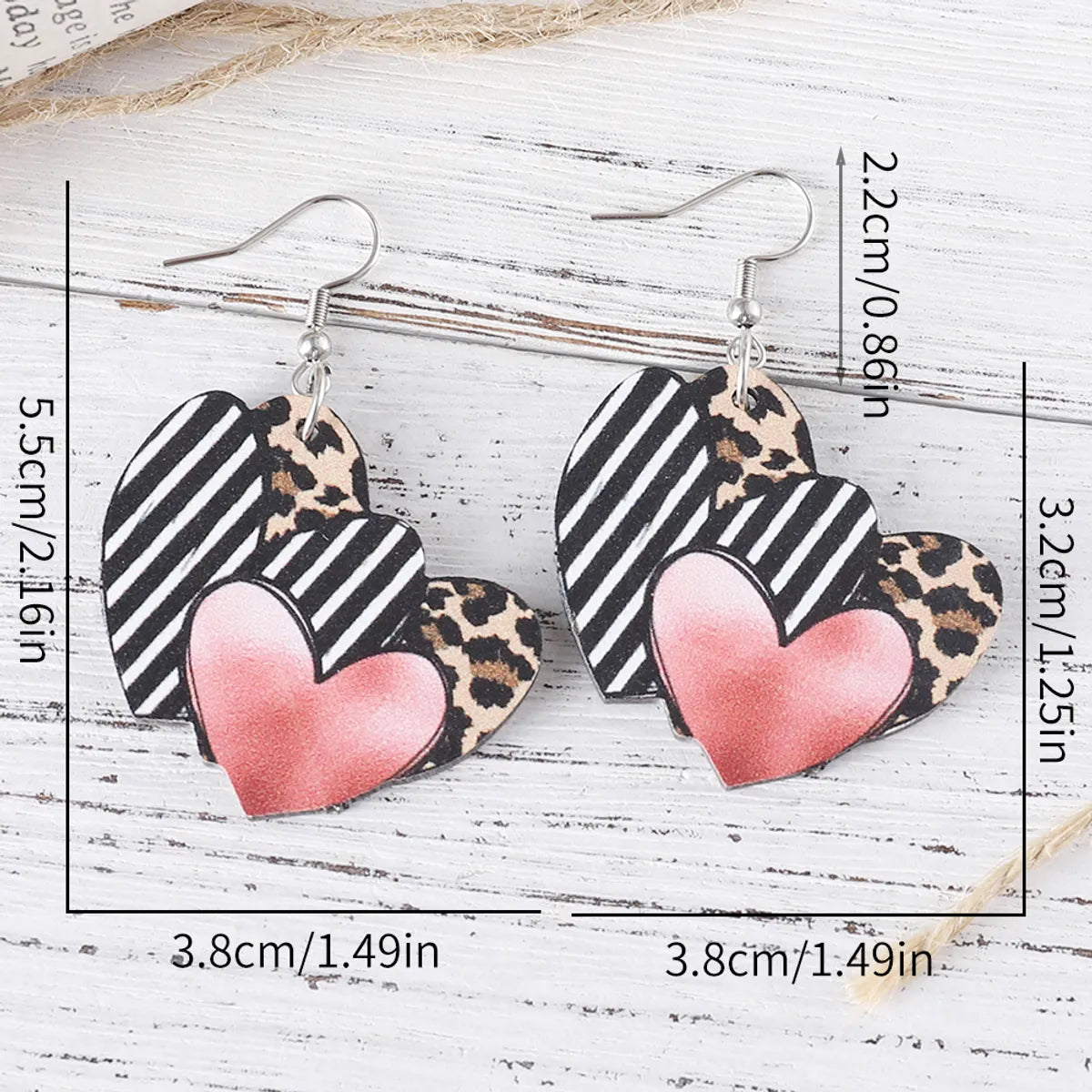 1 Pair Retro Heart Shape Wood Drop Earrings