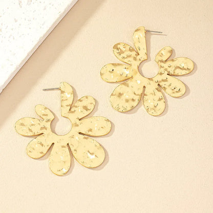 1 Pair Retro Lady Flower Plating Alloy 14k Gold Plated Ear Studs