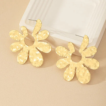 1 Pair Retro Lady Flower Plating Alloy 14k Gold Plated Ear Studs