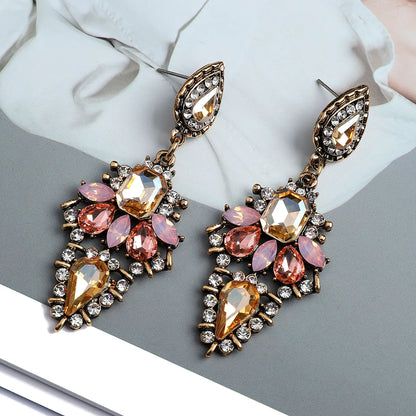 1 Pair Retro Lady Geometric Hollow Out Inlay Zinc Alloy Rhinestones Drop Earrings