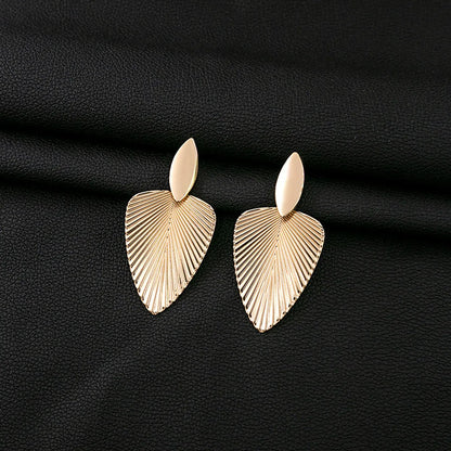 1 Pair Retro Leaf Butterfly Plating Iron Drop Earrings