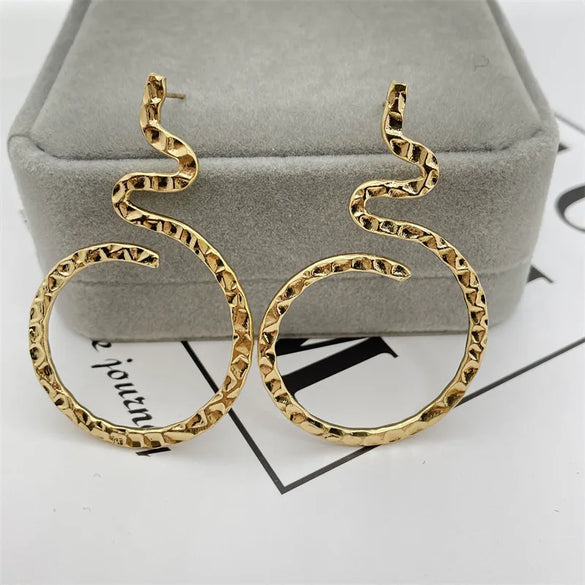 1 Pair Retro Leaf Flower Alloy Plating Women'S Drop Earrings