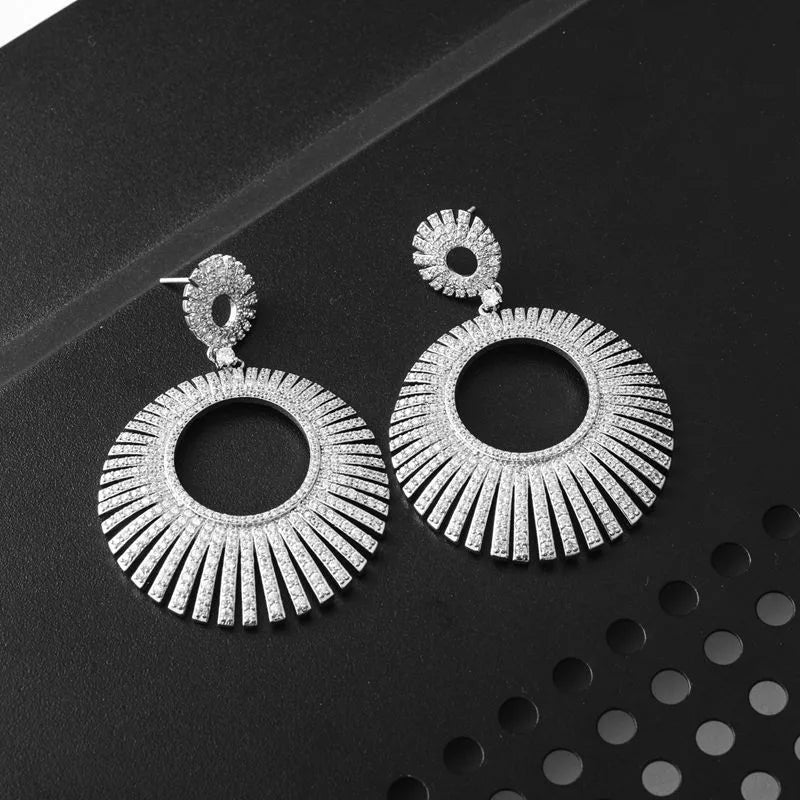 1 Pair Retro Luxurious Circle Plating Inlay Copper Zircon White Gold Plated Drop Earrings