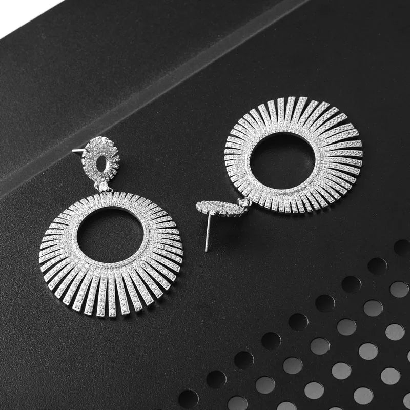 1 Pair Retro Luxurious Circle Plating Inlay Copper Zircon White Gold Plated Drop Earrings