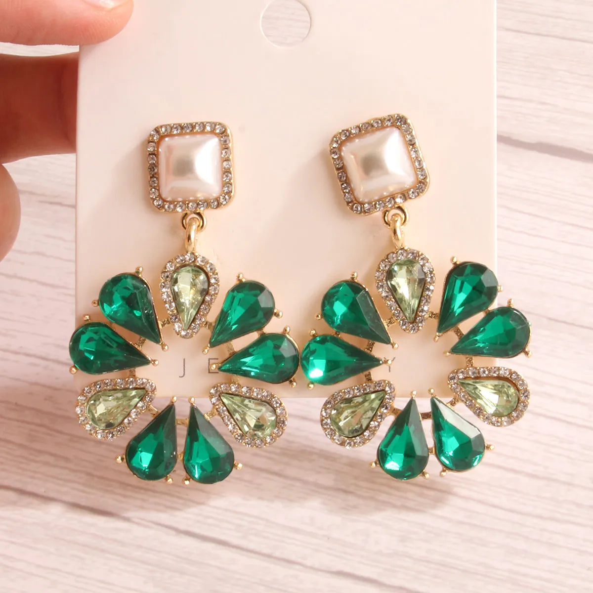 1 Pair Retro Luxurious Flower Plating Inlay Alloy Rhinestones Drop Earrings