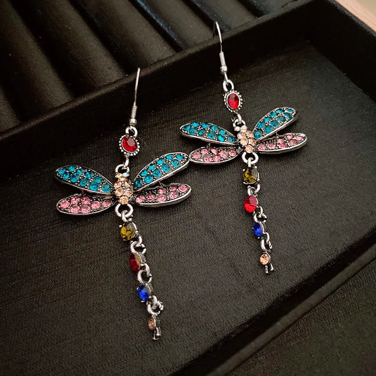 1 Pair Retro Modern Style Classic Style Dragonfly Inlay Alloy Rhinestones Drop Earrings