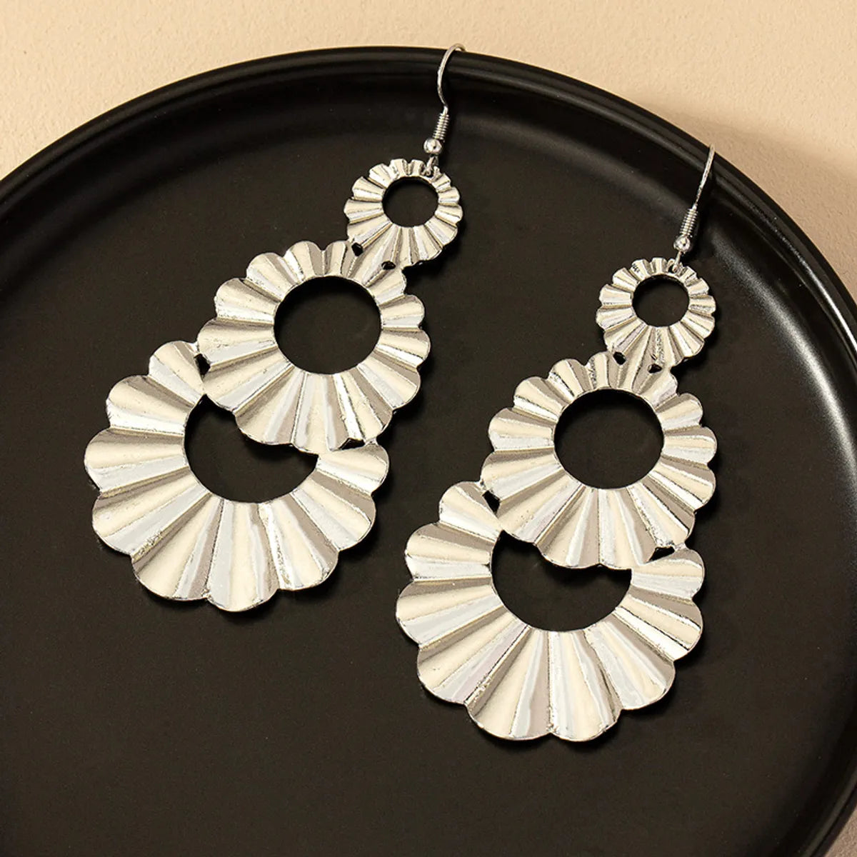 1 Pair Retro Punk Flower Plating Alloy Drop Earrings