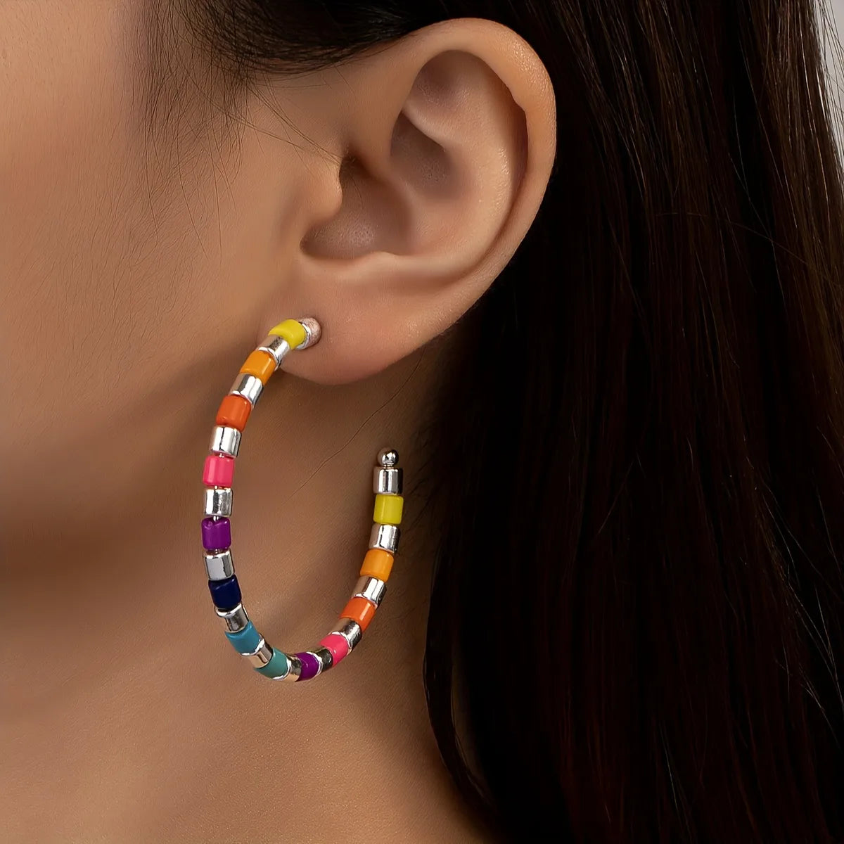 1 Pair Retro Simple Style C Shape Beaded Plastic Ear Studs