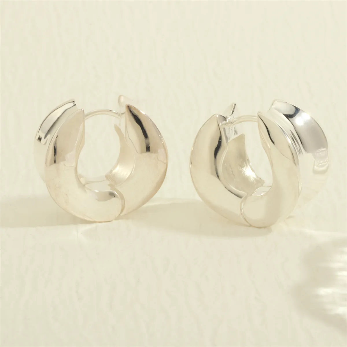 1 Pair Retro Simple Style Circle Plating Copper 18k Gold Plated Hoop Earrings