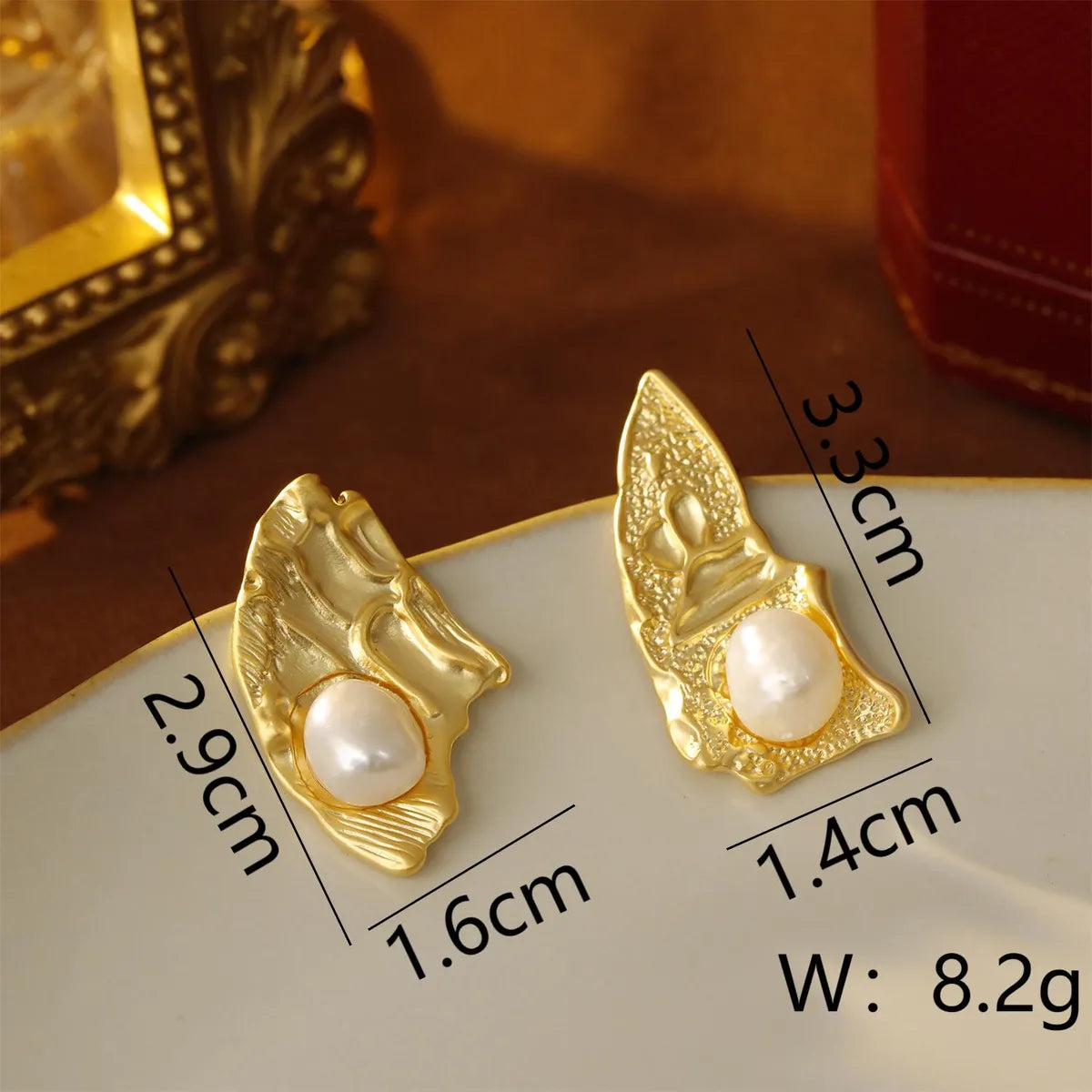 1 Pair Retro Simple Style Commute Irregular Plating Inlay Copper Freshwater Pearl 18K Gold Plated Ear Studs