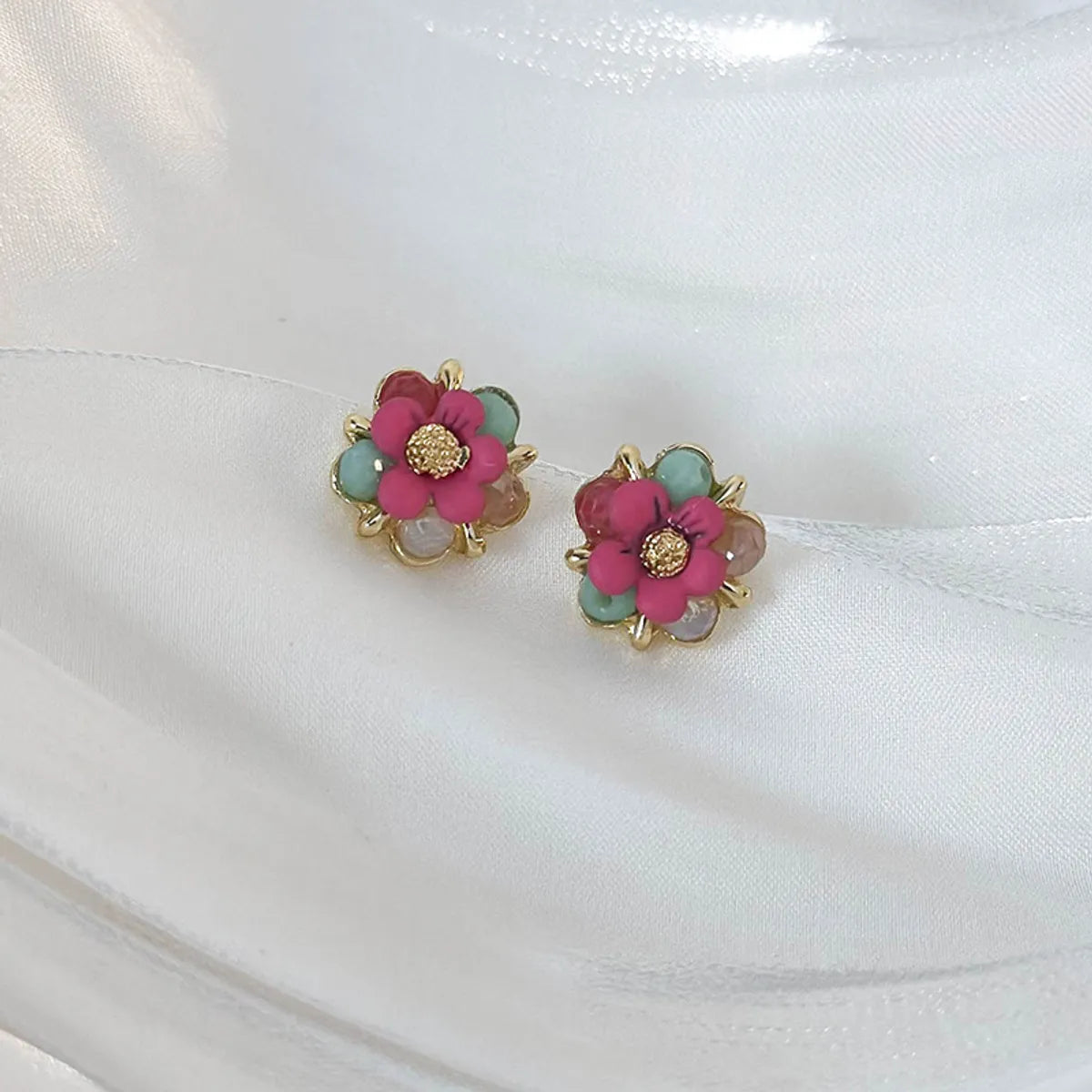 1 Pair Retro Simple Style Flower Plating Alloy Gold Plated Ear Studs