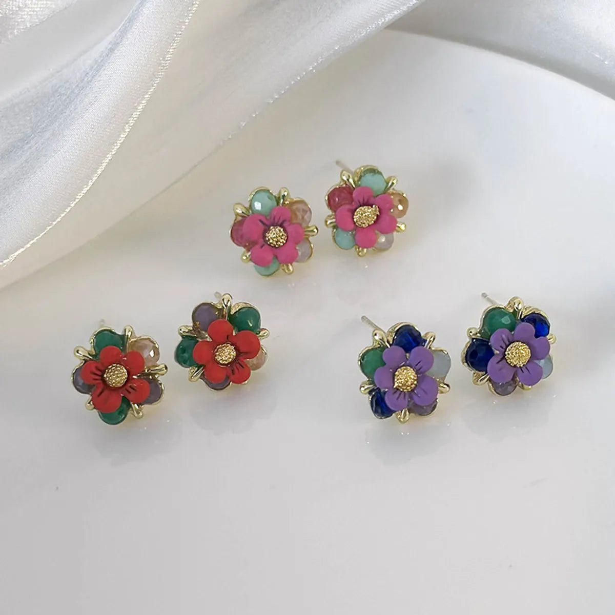 1 Pair Retro Simple Style Flower Plating Alloy Gold Plated Ear Studs