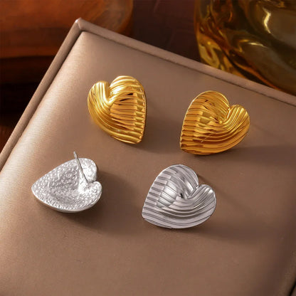 1 Pair Retro Simple Style Heart Shape 304 Stainless Steel 18K Gold Plated Ear Studs