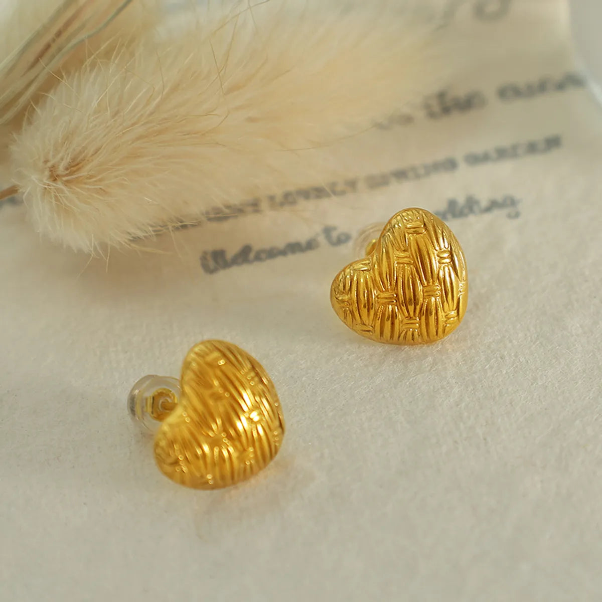 1 Pair Retro Simple Style Heart Shape Plating Titanium Steel 18k Gold Plated Ear Studs