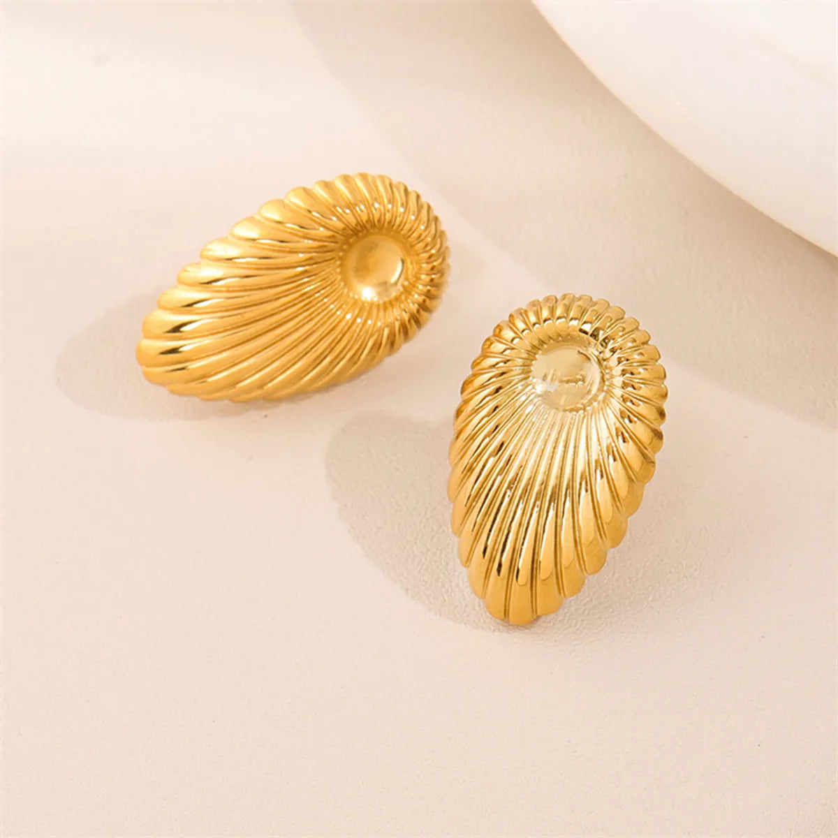 1 Pair Retro Simple Style Irregular Geometric Plating Stainless Steel 18k Gold Plated Ear Studs