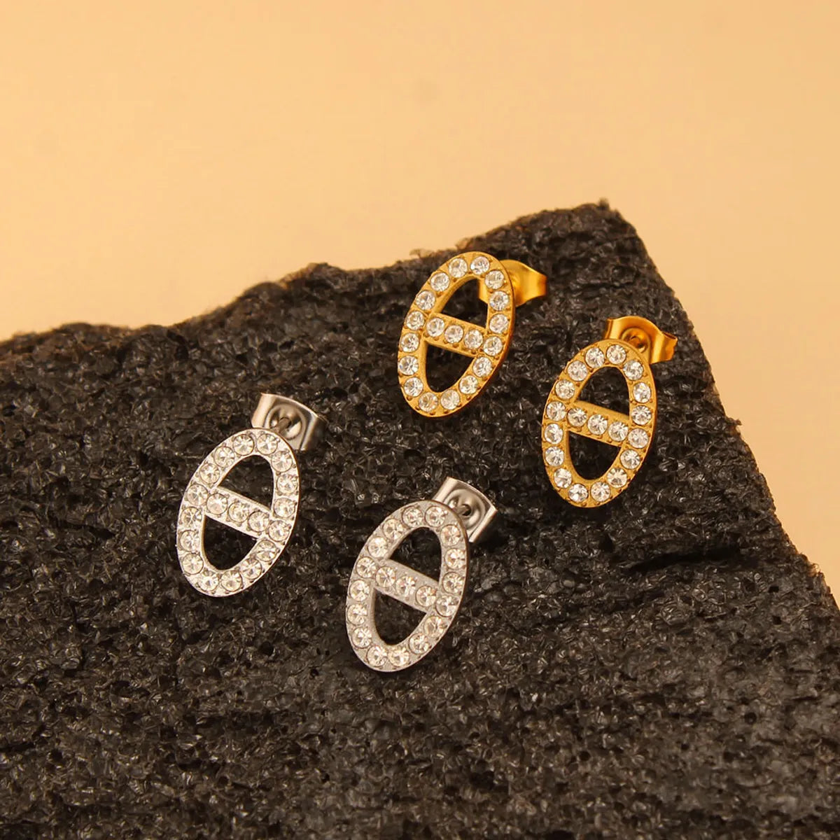 1 Pair Retro Simple Style Oval Inlay 304 Stainless Steel 316 Stainless Steel  Rhinestones 18K Gold Plated Ear Studs