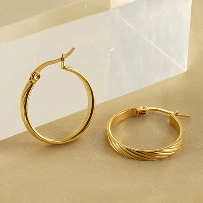 1 Pair Retro Simple Style Round Stripe Stainless Steel Plating 18k Gold Plated Hoop Earrings