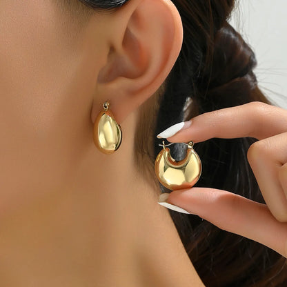 1 Pair Retro Simple Style Solid Color Ferroalloy Earrings