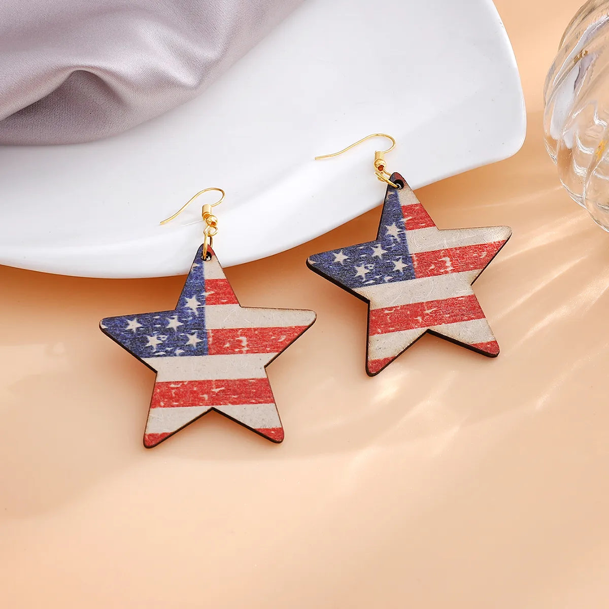 1 Pair Retro Slippers Star Red Heart Wood Drop Earrings