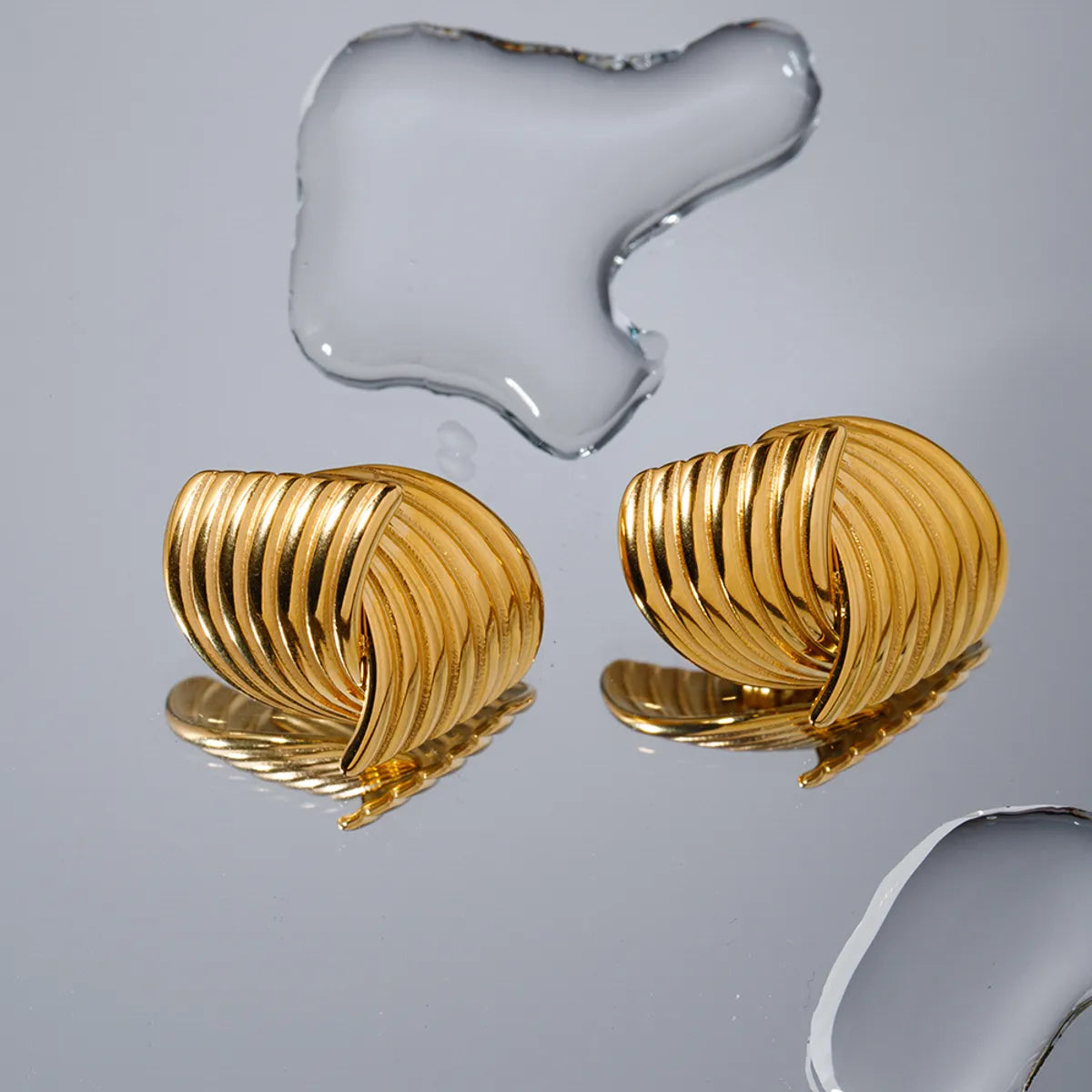 1 Pair Retro Stripe Plating Stainless Steel 18k Gold Plated Earrings