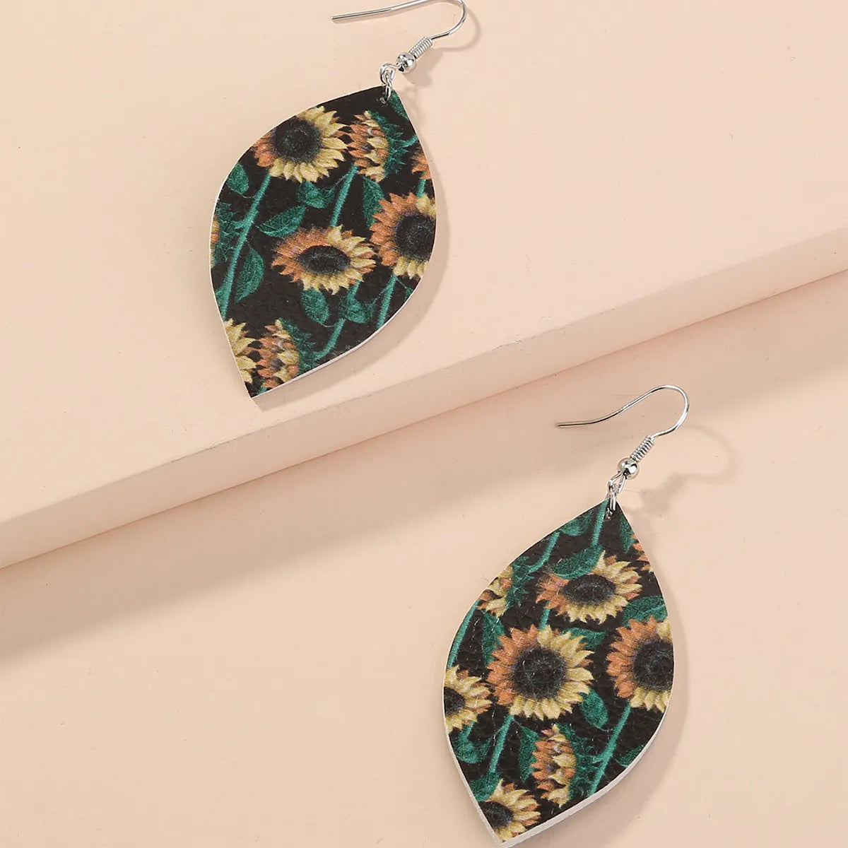 1 Pair Retro Sunflower Fruit Pu Leather Drop Earrings