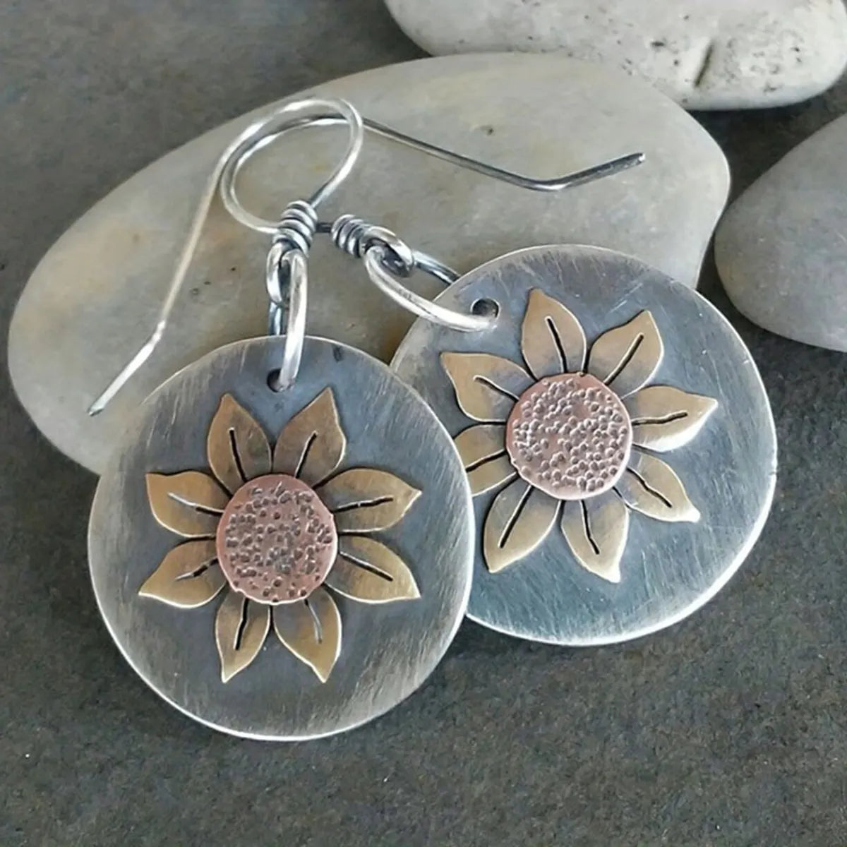 1 Pair Retro Sunflower Round Oval Alloy Ear Hook