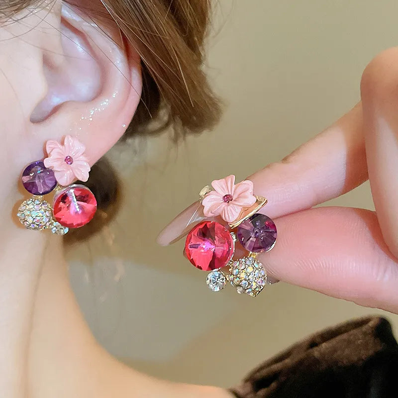 1 Pair Retro Sweet Flower Inlay Alloy Rhinestones Ear Studs