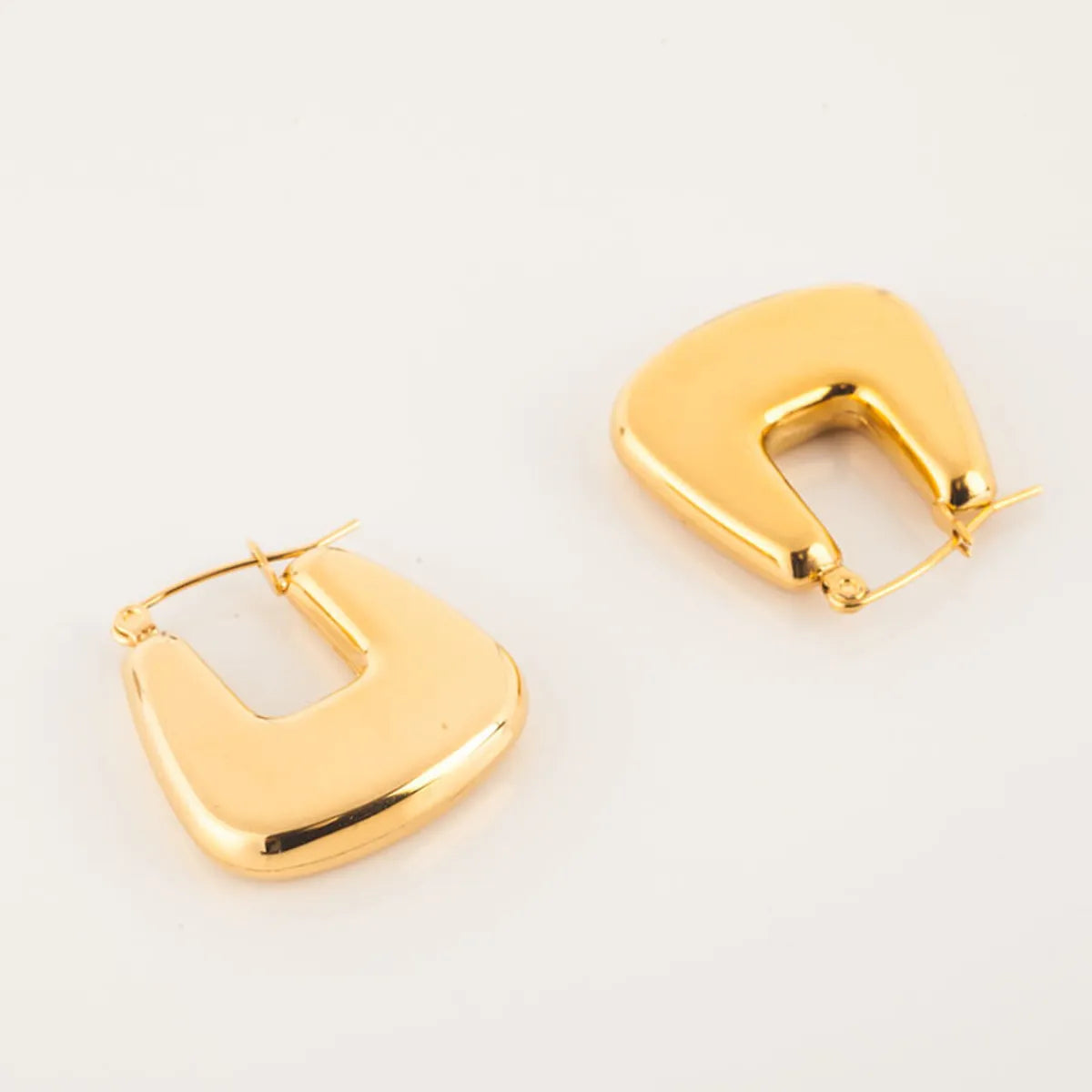 1 Pair Retro U Shape Plating Stainless Steel Gold Plated Earrings