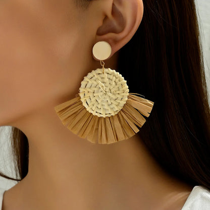 1 Pair Retro Vacation Round Sector Handmade Braid Straw Rattan Drop Earrings