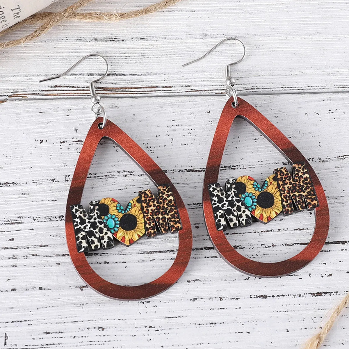 1 Pair Retro Water Droplets Wood Drop Earrings