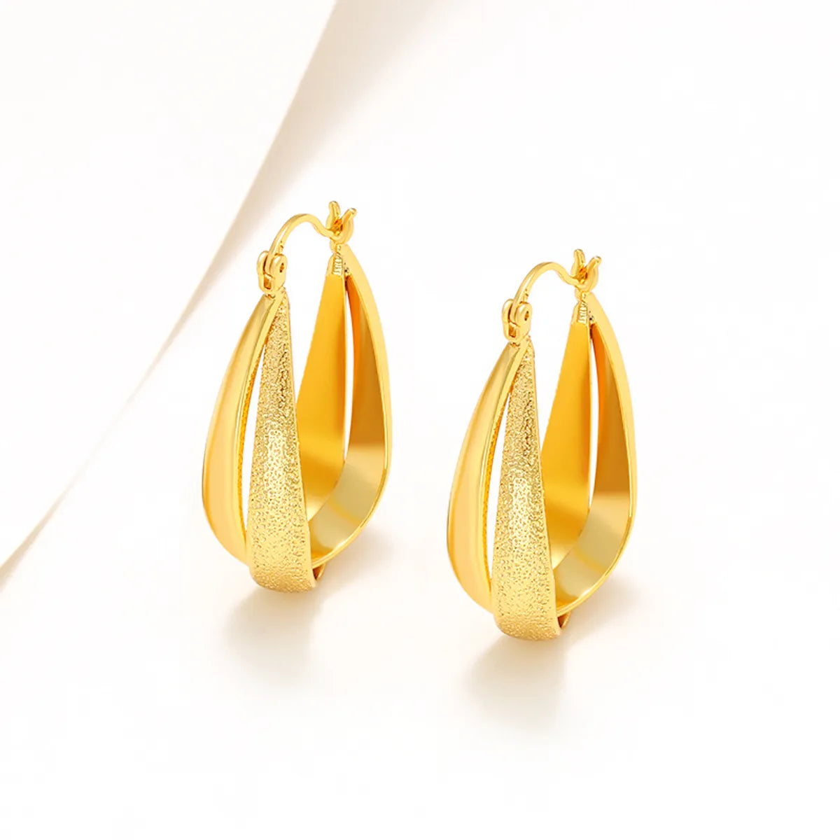 1 Pair Retro XUPING Simple Style Solid Color Plating Copper 18K Gold Plated Earrings