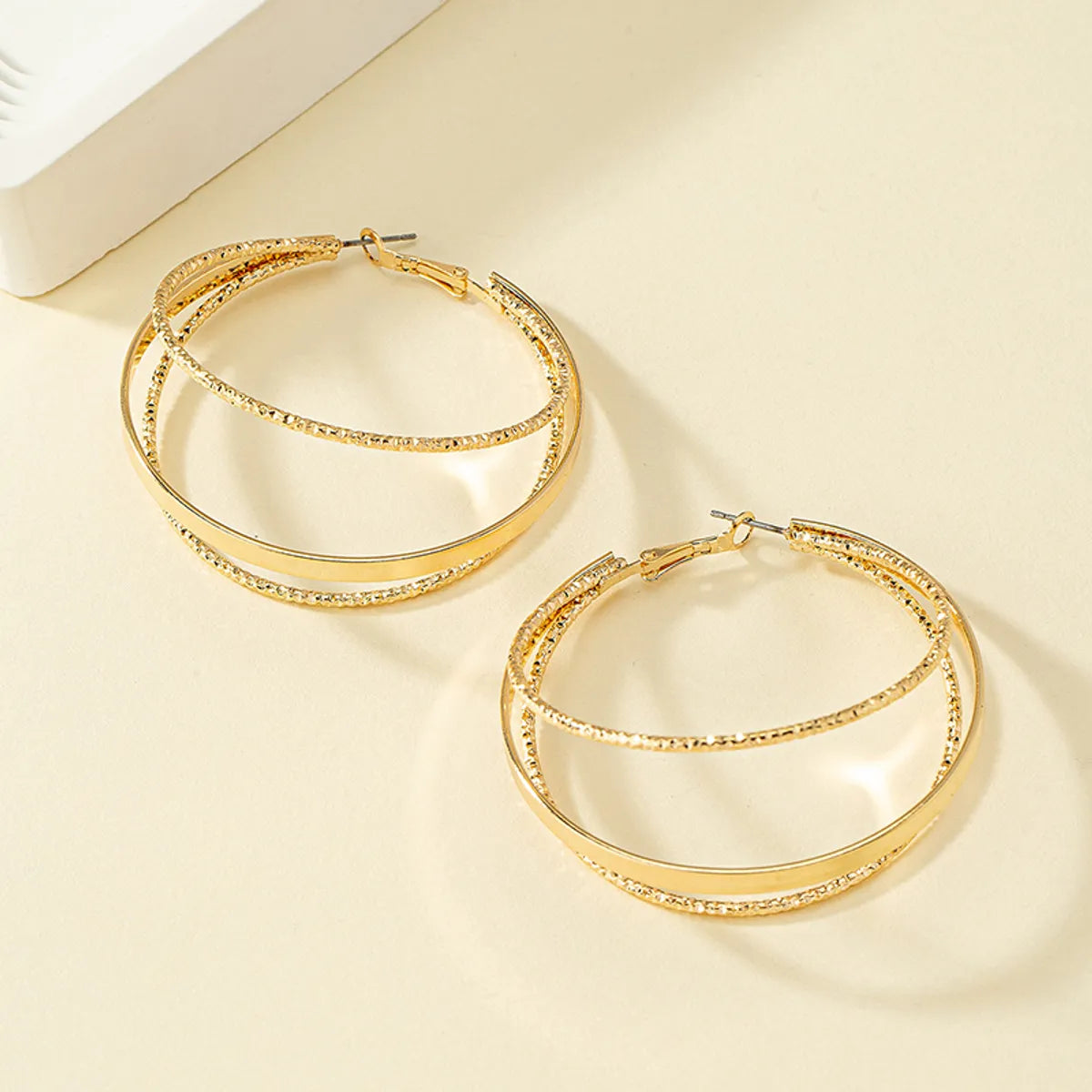 1 Pair Rock Romantic Classic Style Circle Layered Plating Alloy Ferroalloy 14k Gold Plated Hoop Earrings