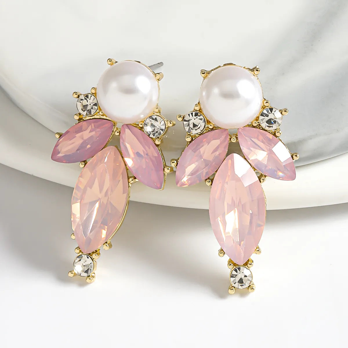 1 Pair Romantic Shiny Leaves Water Droplets Inlay Alloy Gem Pearl Zircon Ear Studs