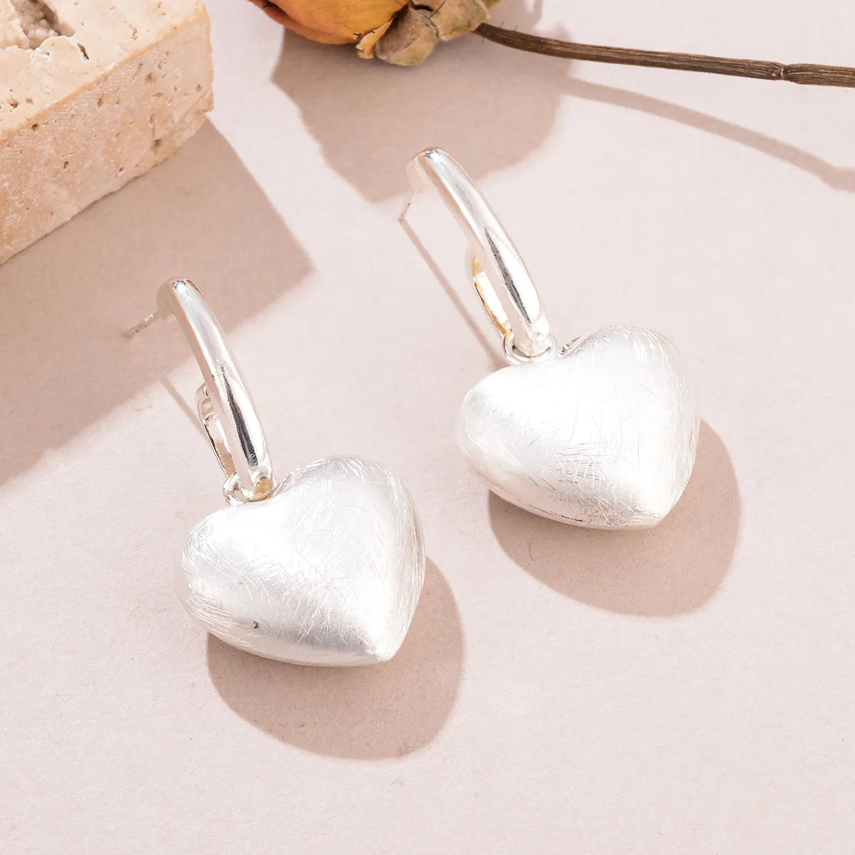 1 Pair Romantic Simple Style Heart Shape Alloy Drop Earrings