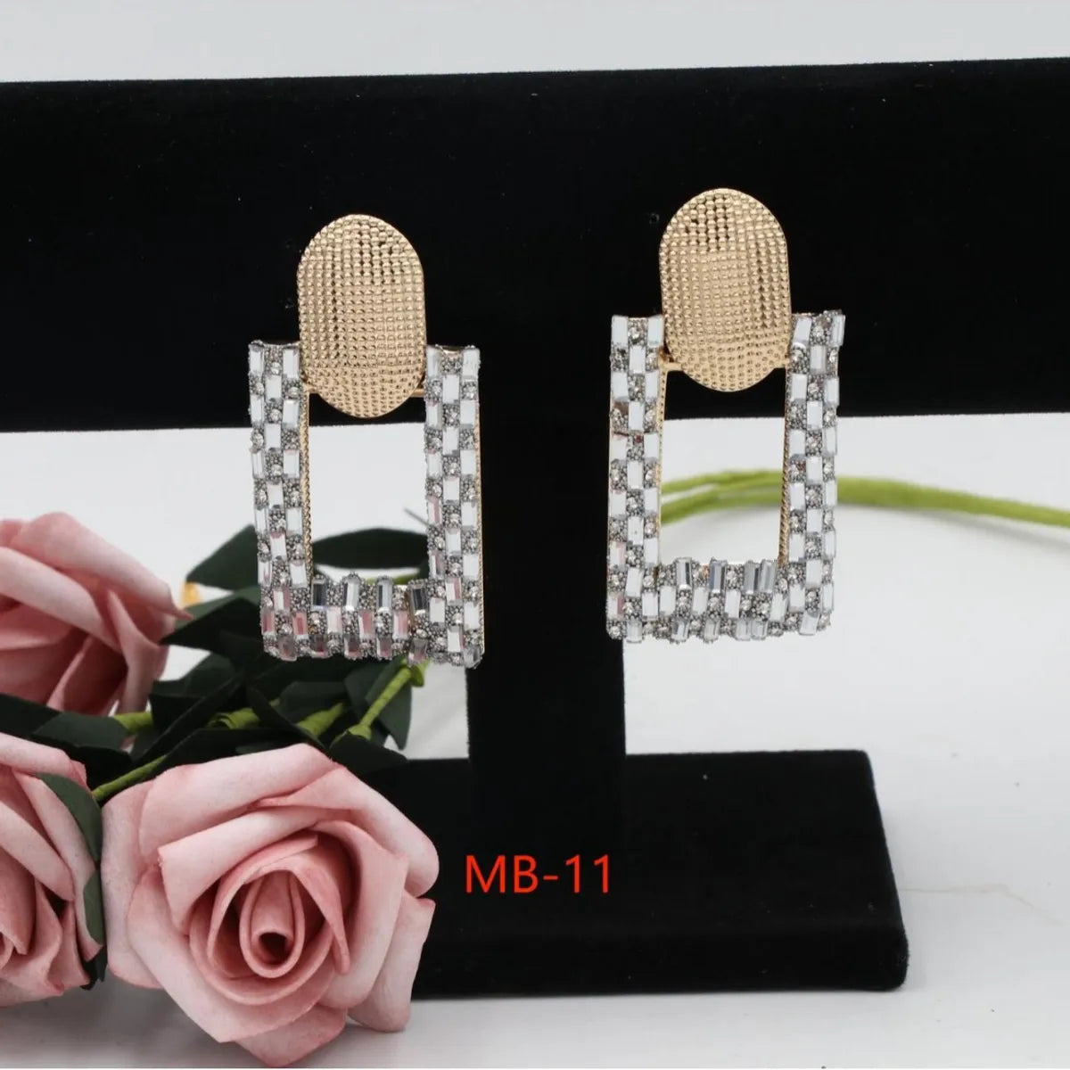 1 Pair Shiny Geometric Hollow Out Inlay Alloy Zircon Drop Earrings