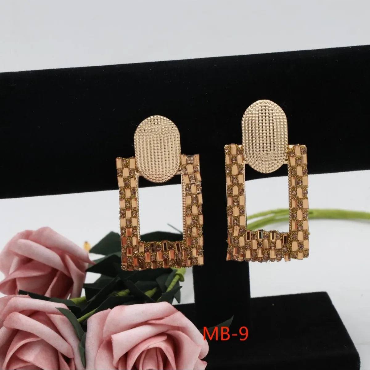 1 Pair Shiny Geometric Hollow Out Inlay Alloy Zircon Drop Earrings