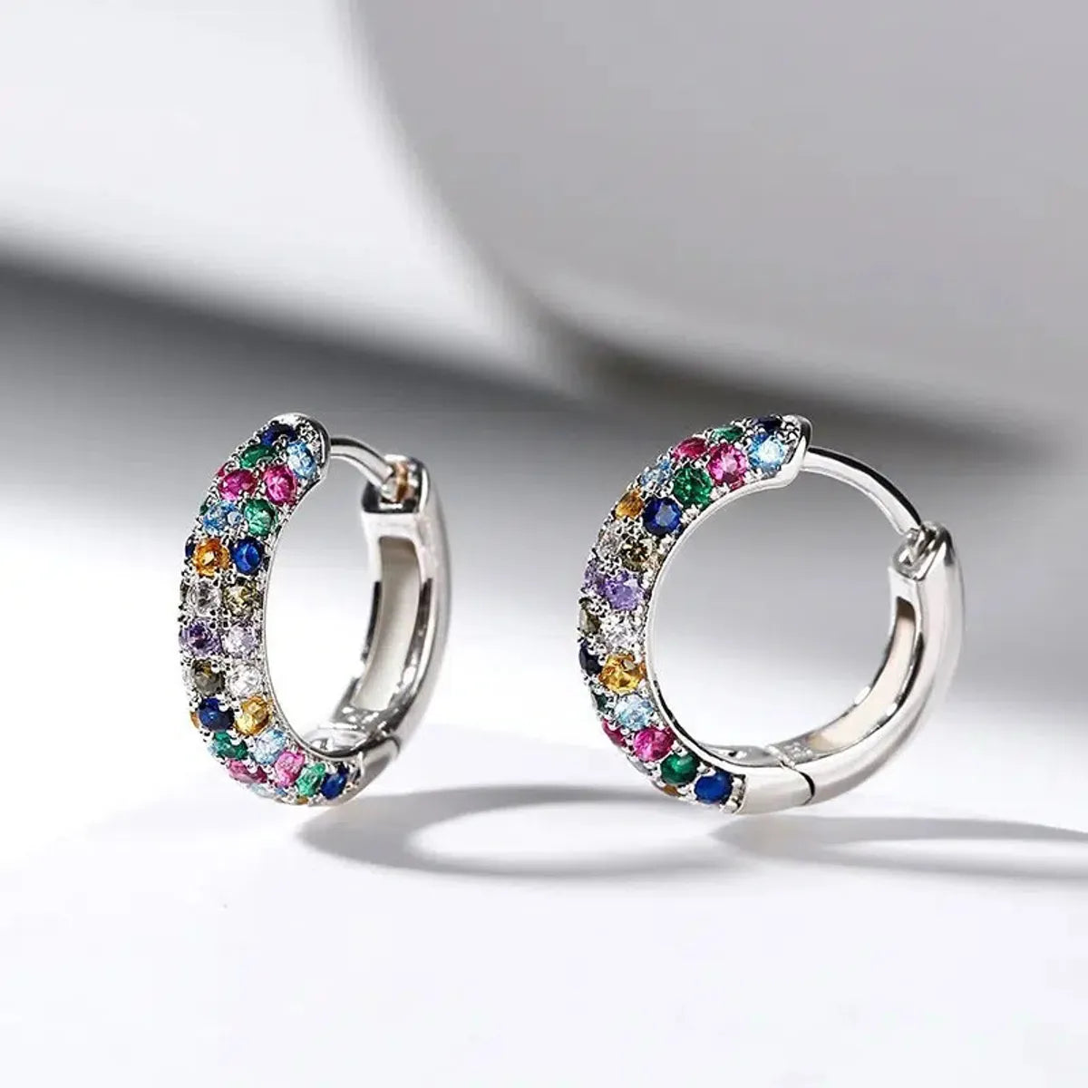 1 Pair Shiny Round Inlay Copper Zircon Earrings