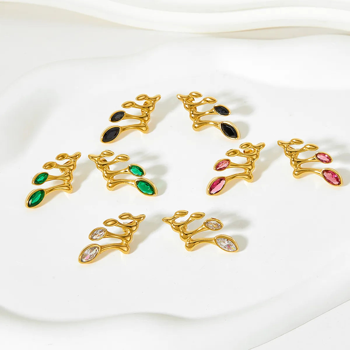 1 Pair Simple Style Artistic Leaf Plating Inlay Stainless Steel Zircon Gold Plated Ear Studs