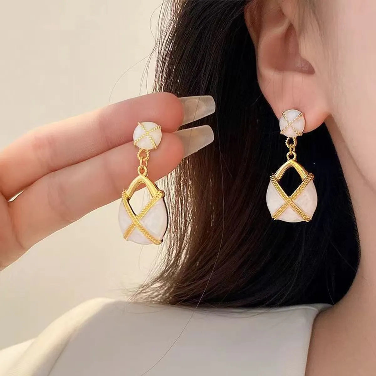 1 Pair Simple Style Artistic Square Epoxy Plating Alloy Gold Plated Drop Earrings