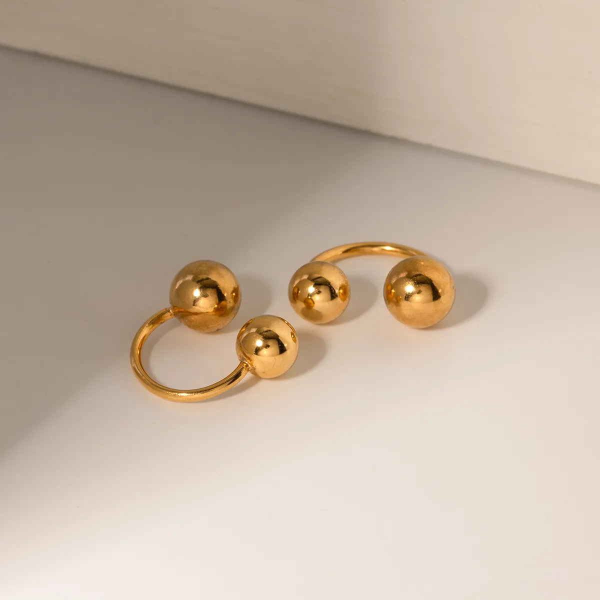 1 Pair Simple Style Ball Plating Stainless Steel 18k Gold Plated Ear Cuffs