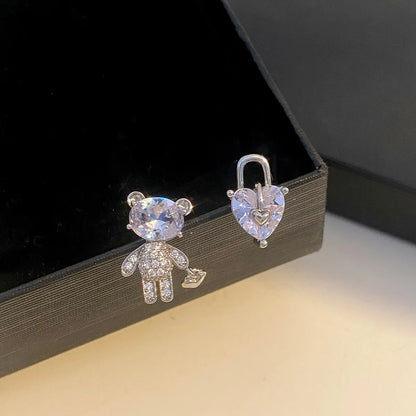 1 Pair Simple Style Bear Heart Shape Copper Inlay Zircon Ear Studs