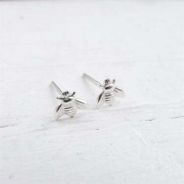 1 Pair Simple Style Bee Alloy Plating Women'S Ear Studs