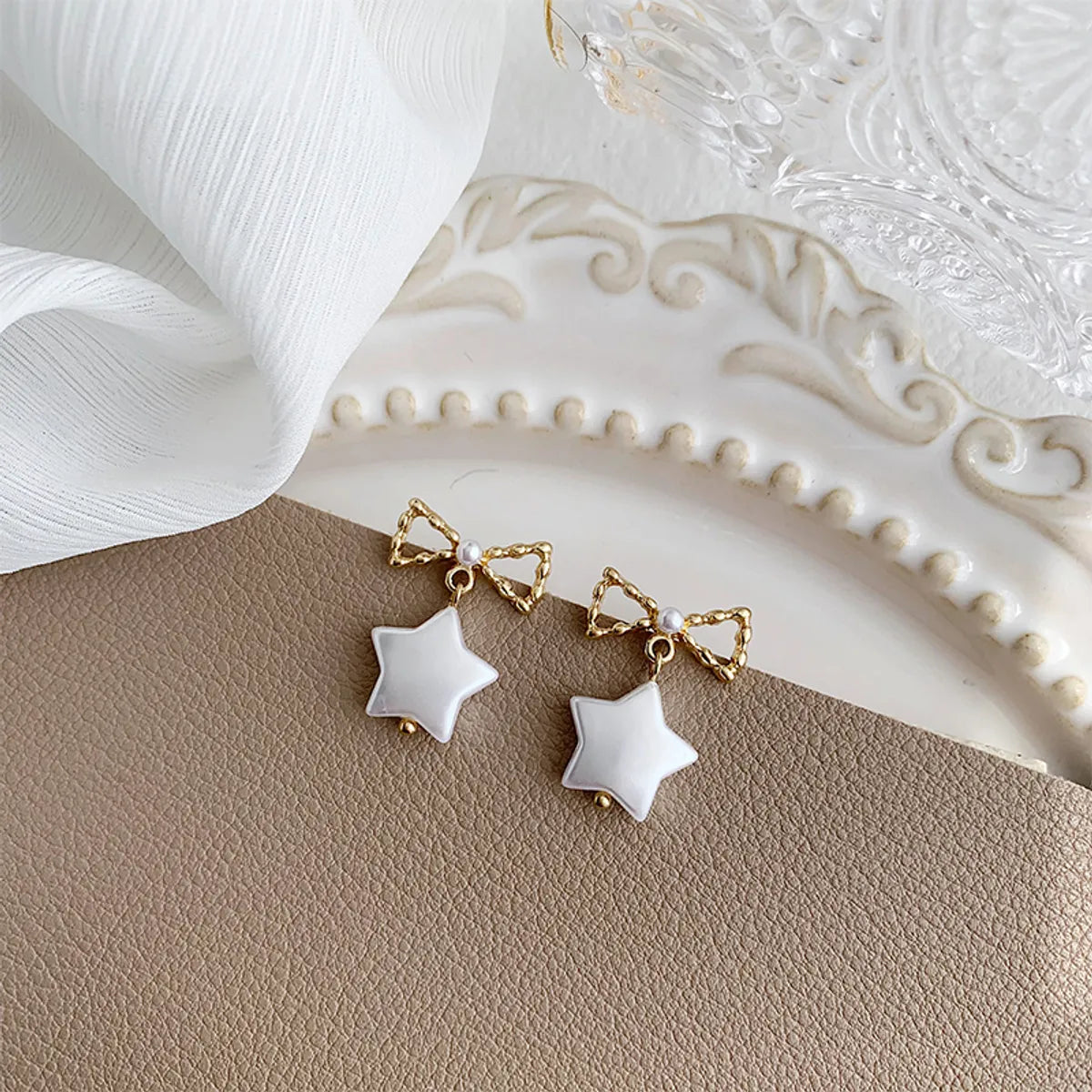 1 Pair Simple Style Bow Knot Plating Inlay Alloy Artificial Pearls Gold Plated Drop Earrings