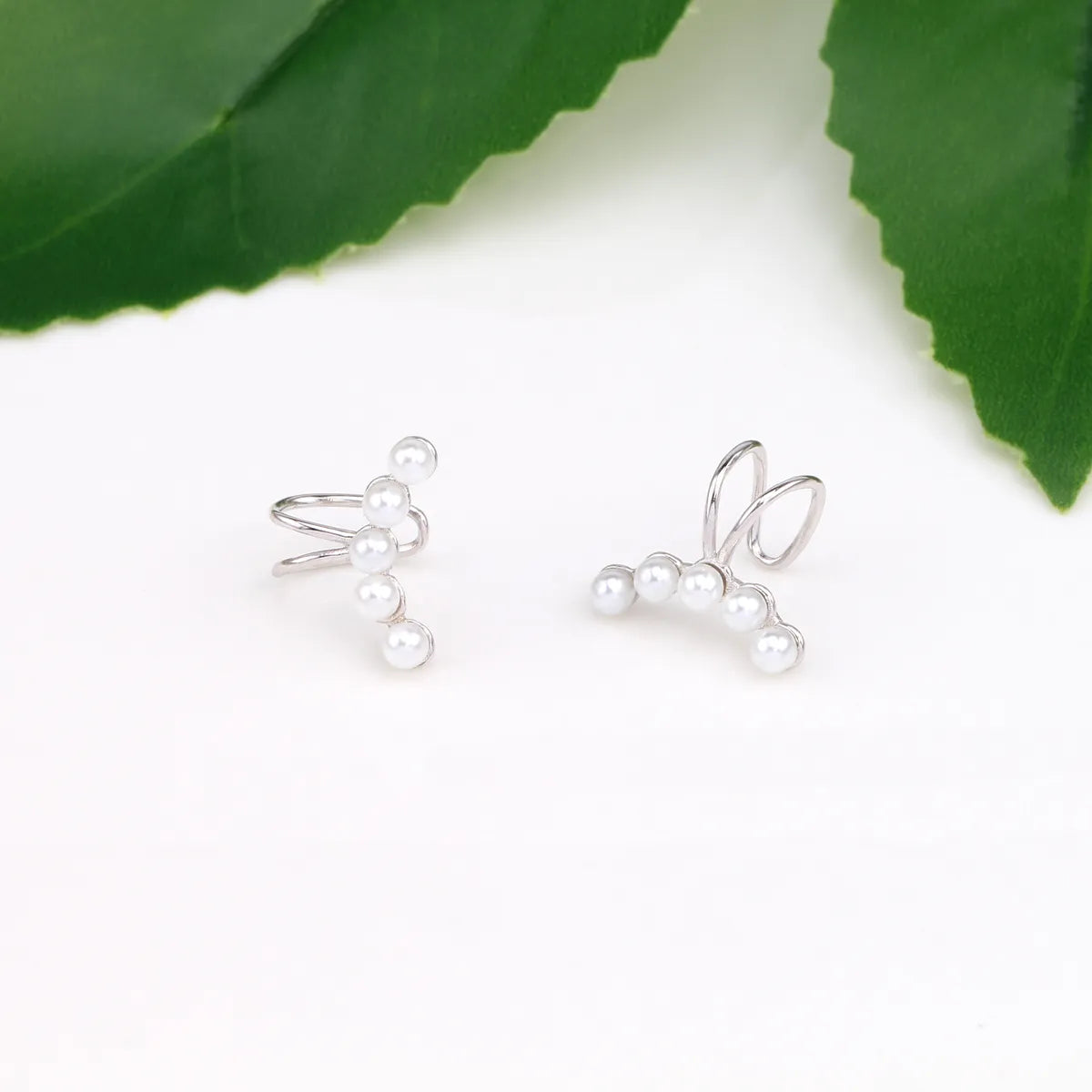 1 Pair Simple Style Bunny Ears Solid Color Plating Inlay Sterling Silver Pearl White Gold Plated Gold Plated Ear Cuffs